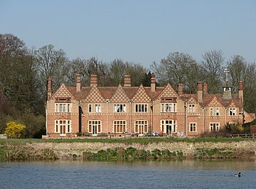 File:Quy_Hall,_Cambridgeshire-geograph.org.uk-2298625.jpg