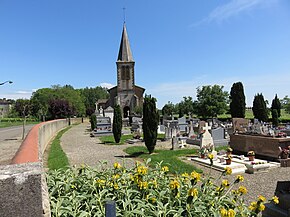 Réans - Église et cimetière (mai 2018).jpg