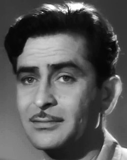 Raj Kapoor in Anari.jpg