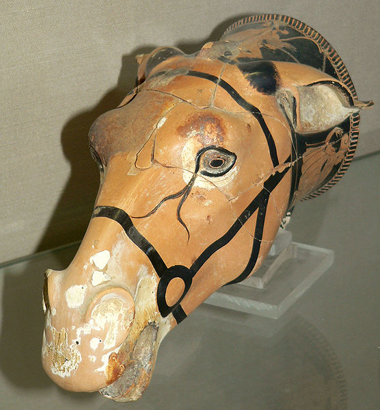 File:Rhyton en forme de tête d'équidé03.JPG