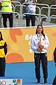 Deutsch: Badminton bei den Olympischen Jugendspielen 2018; Tag 2, 8. Oktober 2018; Siegerehrung Mädchen English: Roller speed skating at the 2018 Summer Youth Olympics; day 2, 8 October 2018 – Girls Victory Ceremony