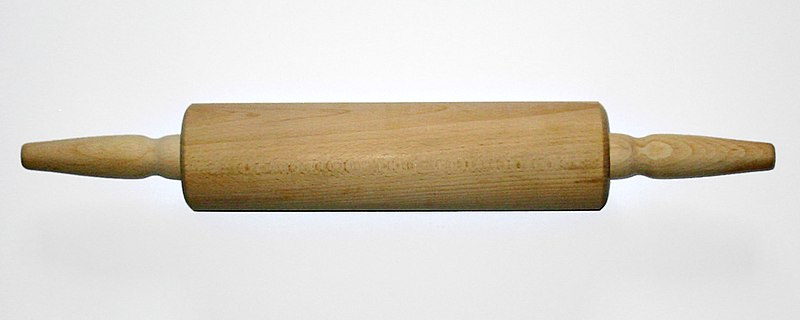 https://upload.wikimedia.org/wikipedia/commons/thumb/4/40/Rollingpin.jpg/800px-Rollingpin.jpg