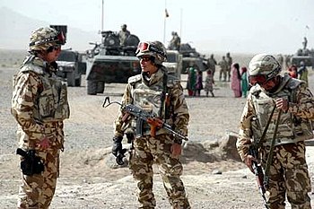 Romanian soldiers in Southern Afghanistan duri...