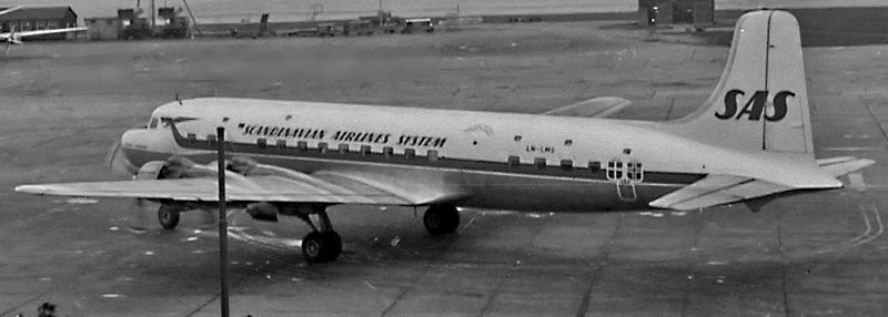 File:SAS DC6 at Heathrow 1960.jpg