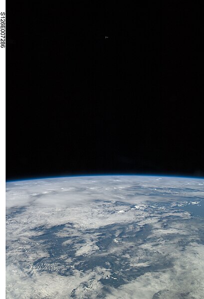 File:STS126-E-7286 - View of Earth.jpg