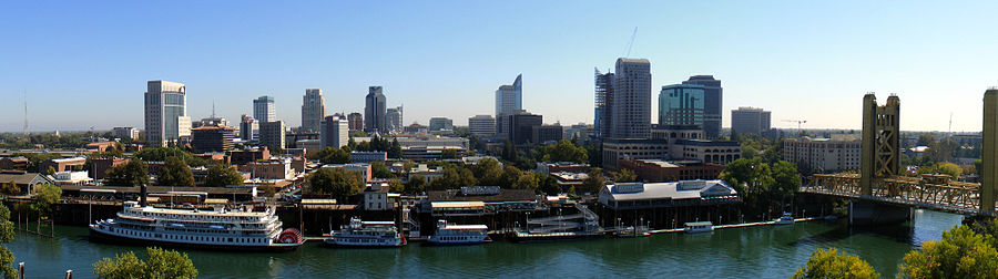 Sacramento California Simple English Wikipedia The Free Encyclopedia   900px Sacramento Skyline (cropped) 