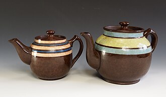"Brown Betty" teapots made by James Sadler and Sons Ltd Sadler brown betty teapots.JPG