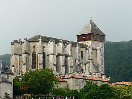 ไฟล์:Saint-Bertrand-de-Comminges_cathédrale.JPG