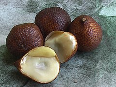 Snakefruit (salak)