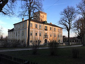 Schloss Harmannsdorf: Geschichte, Äußeres, Inneres