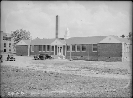 Claiborne Junior High School in New Tazewell, 1938, with Soldier's Memorial Elementary School to the left