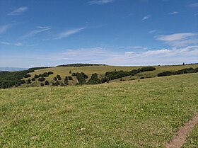 Vue sur le sommet de serre Haut.