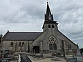 La face sud de l'église.