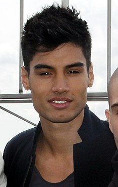 Siva Kaneswaran Irish actor, singer and songwriter