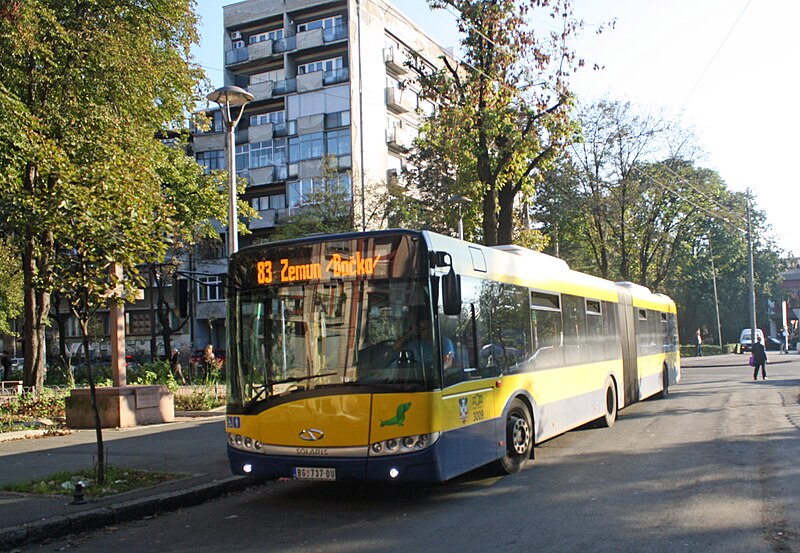 File:Solaris Urbino 18 GSP Beograd 3009 Crveni krst.jpg