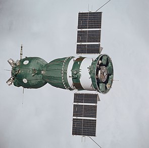Sojuz 19 nähtynä Apollon komentomodulista.