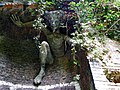 Marilyn Collins'in Spriggan heykeli, Parkland Walk, Haringey.jpg