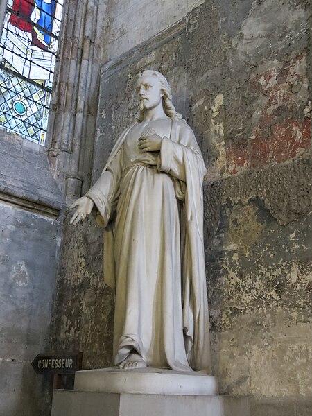 File:Statue du Sacré-Coeur - chapelle Sainte-Anne, cathédrale de Rouen.jpg