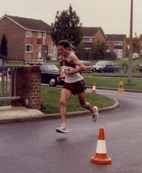 Steve Jones (atletizm) makalesinin açıklayıcı görüntüsü