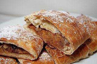 <span class="mw-page-title-main">Apple strudel</span> Traditional Austrian pastry