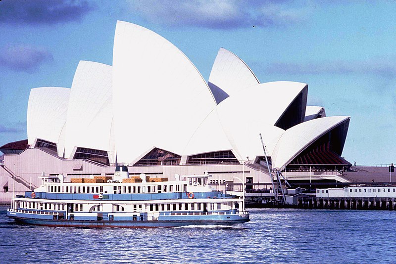 File:Sydney Ferry KOSCIUSKO passing the newly opened Opera House in Sydney Cove Circular Quay 25 Oct 1973.jpg