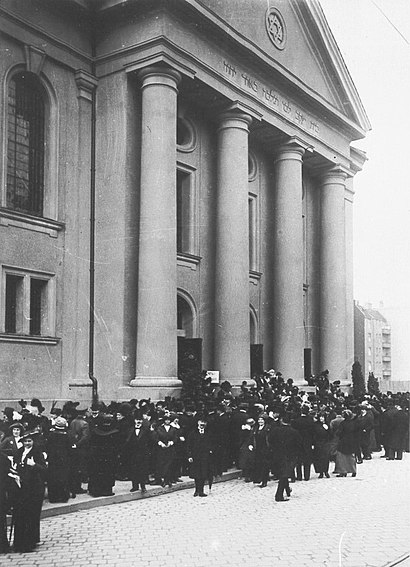 So kommt man zu der Synagoge Levetzowstraße mit den Öffentlichen - Mehr zum Ort Hier