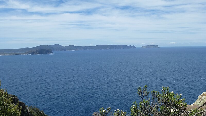 File:Tasman Island and Tasman Peninsula from Cape Raoul.JPG