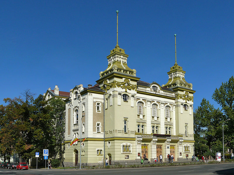 File:Teatr im C.K.Norwida w Jeleniej Górze.jpg