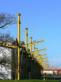 Le Spectrum Building, West Swindon - geograph.org.uk - 287906.jpg