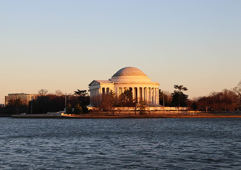 File:Thomas Jefferson Memorial at sunset (e30dfa7d-23a8-45b4-af3e-eaa7e7a93b3d).jpg