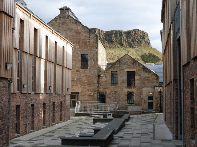 Sugarhouse Close is an example of a modern development in the Canongate. Note the renovated brewery buildings.