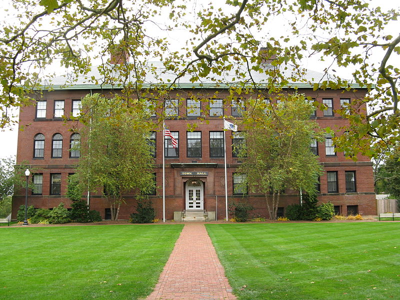 File:Town Hall, Barnstable MA.jpg