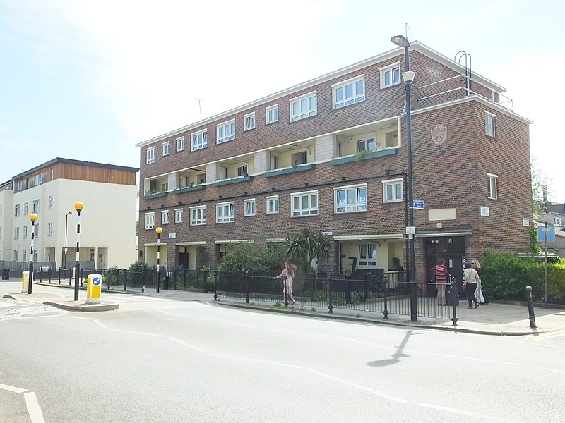 File:Treaty Street- Copenhagen Street, London Borough of Islington 0584.JPG