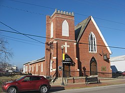 Biblický kostel Nejsvětější Trojice v Owensboro.jpg