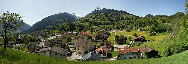 Blick uf Tschagguu vom Mottabüal uus