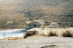 U-Boot-Bunker an der Adria в Albanien.jpg