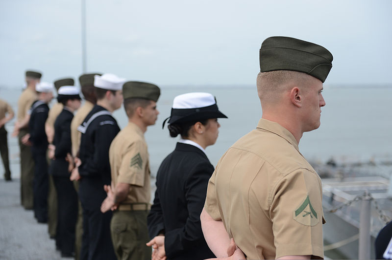 File:U.S. Sailors and Marines man the rails of the amphibious assault ship USS Kearsarge (LHD 3) as the ship departs Norfolk, Va., March 11, 2013 130311-N-NK134-272.jpg