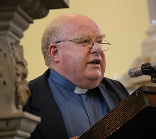 <span class="mw-page-title-main">Robin Bantry White</span> Irish Anglican priest: