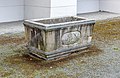 English: Stone trough from 1832 inside the arcade yard Deutsch: Steintrog von 1832 im Arkadenhof