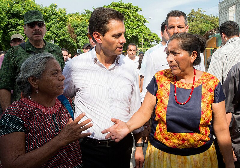 File:Visita a zona de Oaxaca afectada por sismo (36301791753).jpg