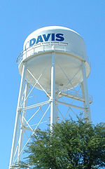 Water tower at University of California, Davis Water Tower, UC Davis(cropped).jpg