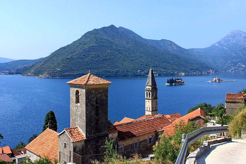 File:Widok na Perast i Zatokę Kotorską.jpg