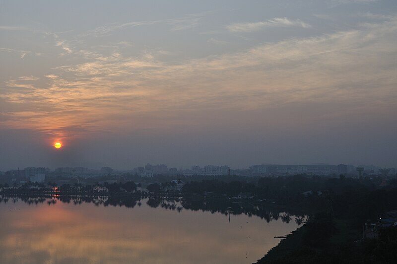 File:Winter Solstice Sunset - Kolkata 2011-12-22 7705.JPG