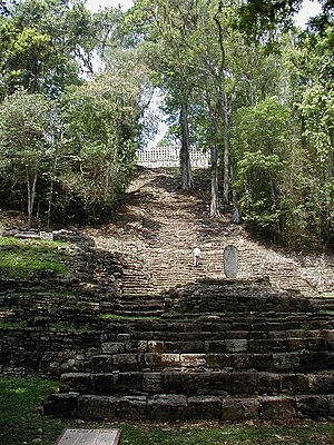 Civilització Maia: Història, La societat maia, Comerç