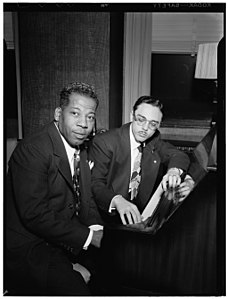 (Portrait of Bernie Benjamin and George (George David) Weiss, New York, N.Y., ca. Apr. 1947) (LOC) (5189341187).jpg