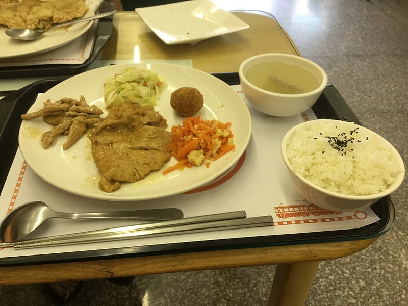 File:福井食堂鐵路便當鐵路排骨飯.jpg