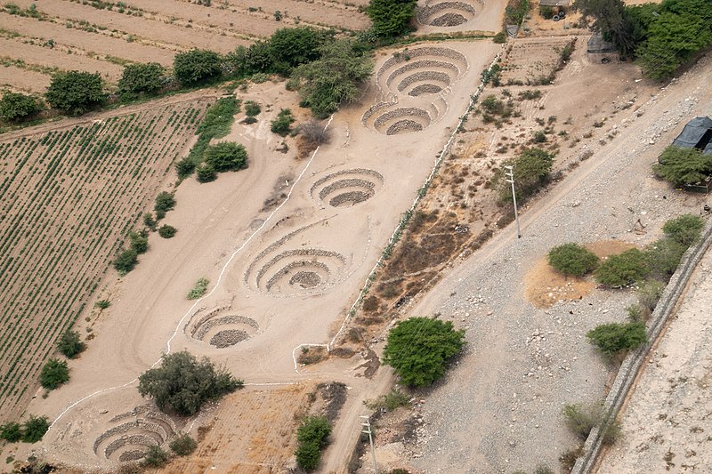 File:02-Aqueductos de Cantalloc-nX-32.jpg