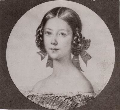 A young Anna.