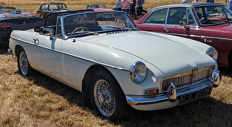 File:1969 MG B 1.jpg