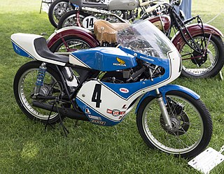 <span class="mw-page-title-main">Honda MT125R</span> Type of motorcycle